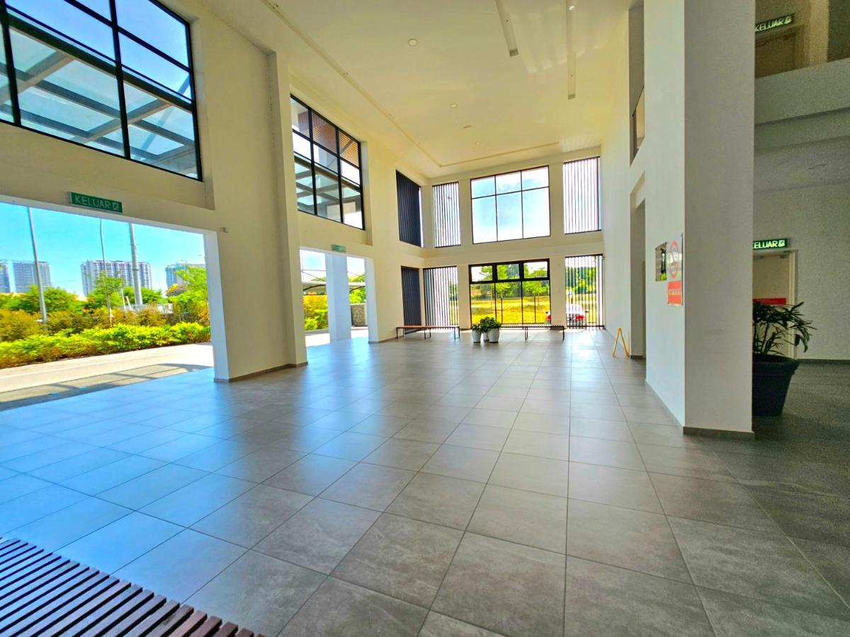 Quartz Paragon Suites Melaka By Ggm Εξωτερικό φωτογραφία